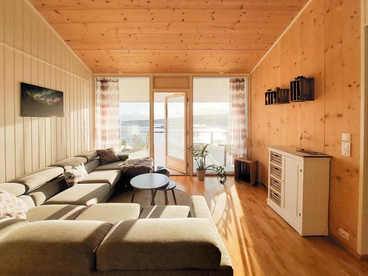 Destination Senja - Stonglandseidet Apartment Екстериор снимка