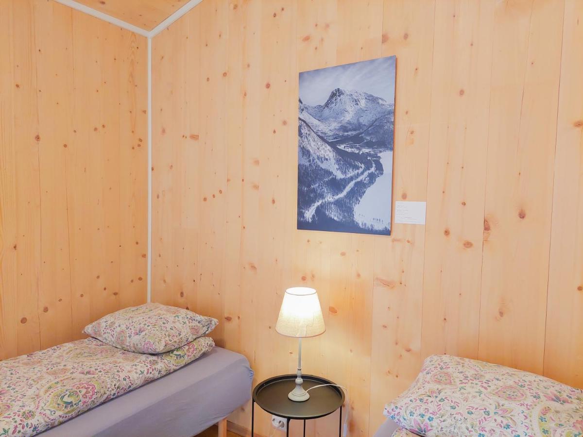 Destination Senja - Stonglandseidet Apartment Екстериор снимка