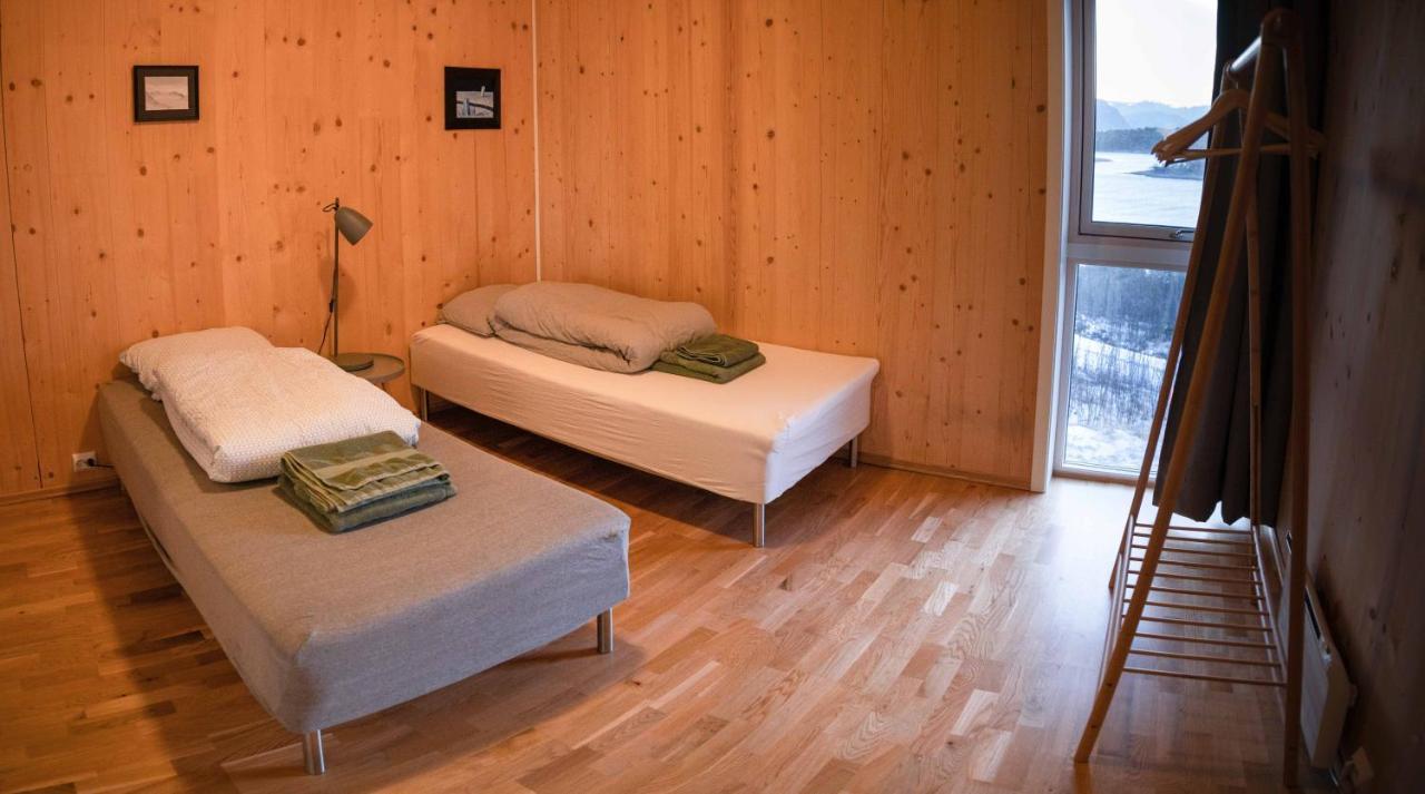 Destination Senja - Stonglandseidet Apartment Екстериор снимка